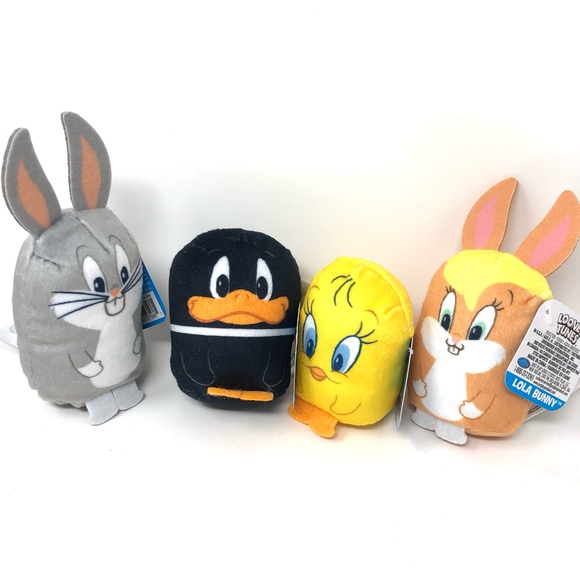 Just Play Toys Set Of 4 Looney Tunes Mini Plush Duffy Duck Tweety Bird Bugs Bunny Lola Bunny